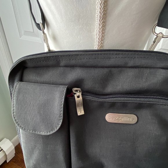 Versatile organize yourself bag NWT great for travel or hiking - Picture 3 of 10